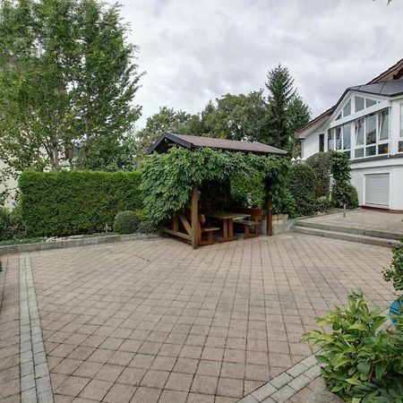 H41 Inn Hotel Garni Freiburg (Adults Only) 군델핀겐 외부 사진