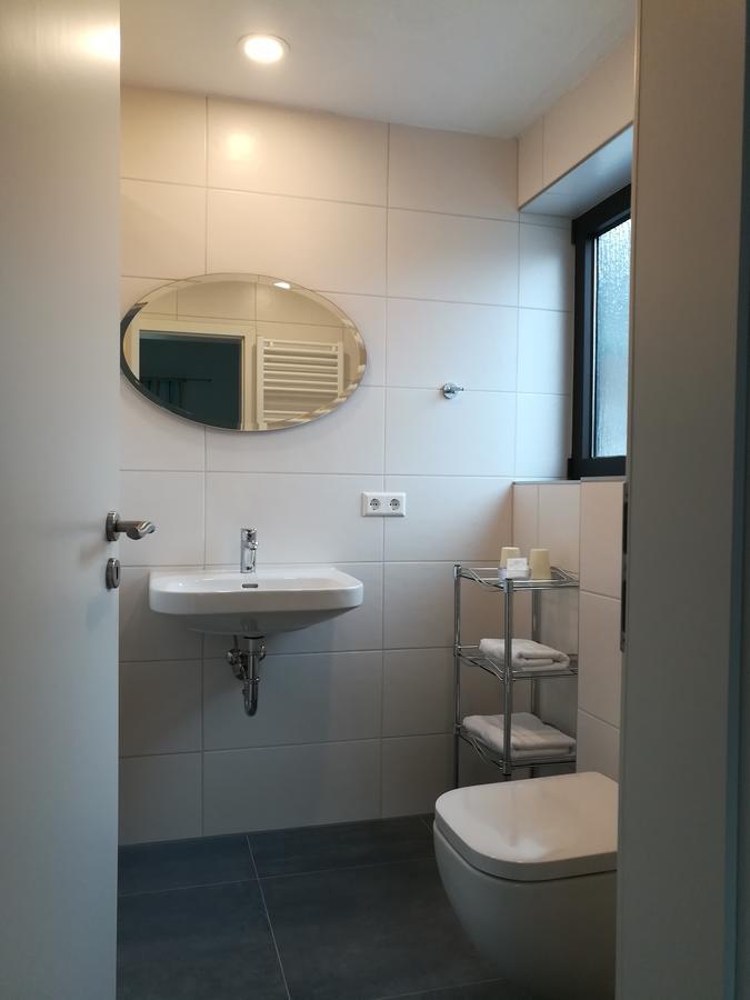 H41 Inn Hotel Garni Freiburg (Adults Only) 군델핀겐 외부 사진