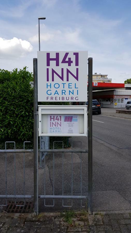 H41 Inn Hotel Garni Freiburg (Adults Only) 군델핀겐 외부 사진